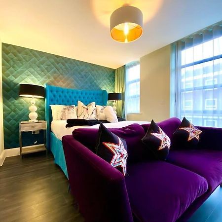 Stunning Apartment Suite - Free Parking & Wifi! Poole Ngoại thất bức ảnh